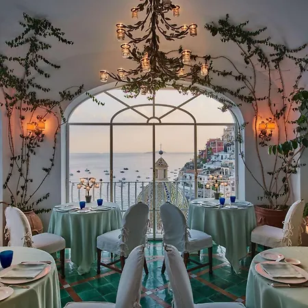 فندق لو سيرينس بوسيتانو