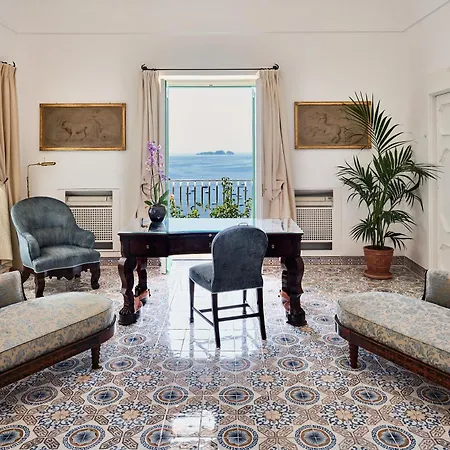 Le Sirenuse Hotel