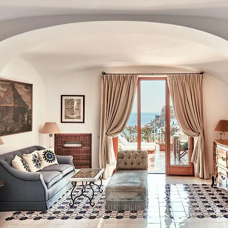 Отель Le Sirenuse 5*
