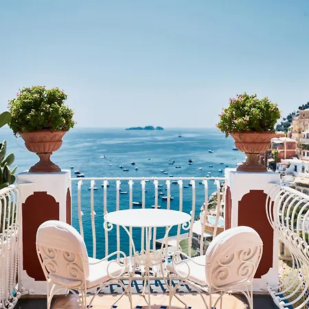 Отель Le Sirenuse 5*