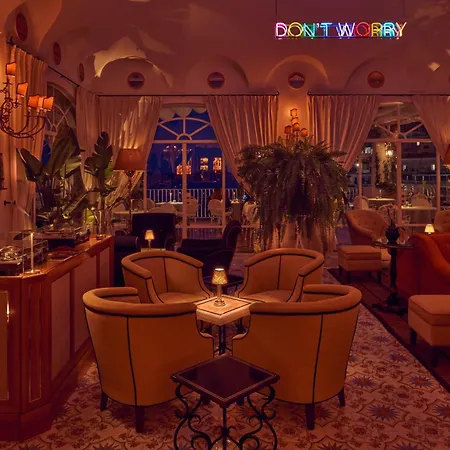 Отель Le Sirenuse 5*